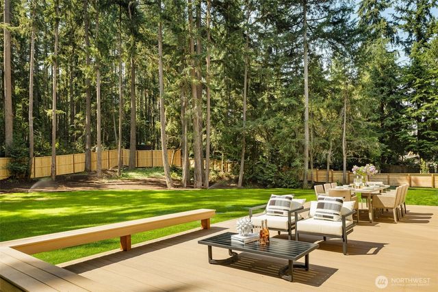 13203 NE 54th Place, Bellevue, WA 98005