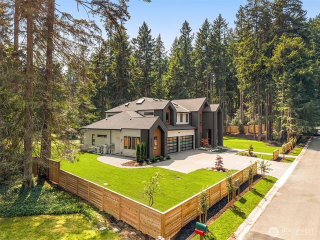 13203 NE 54th Place, Bellevue, WA 98005