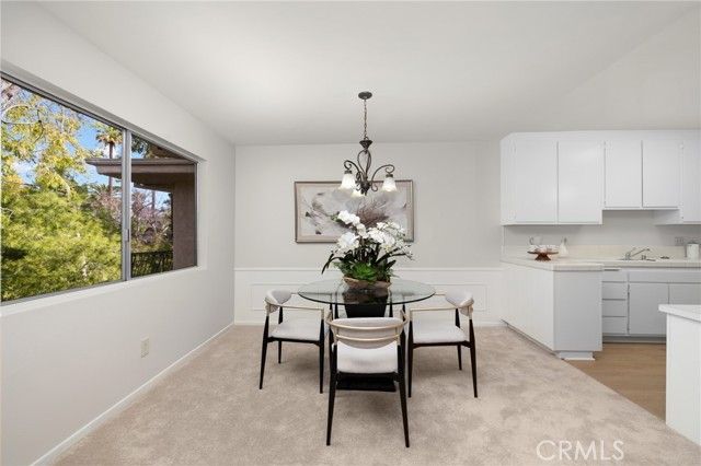 420 S Madison 304, Pasadena, CA 91101