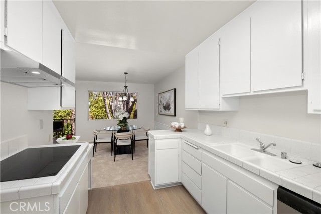 420 S Madison 304, Pasadena, CA 91101