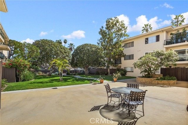 420 S Madison 304, Pasadena, CA 91101