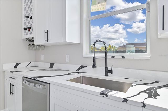 1326 NE 7TH PLACE, Cape Coral, FL 33909