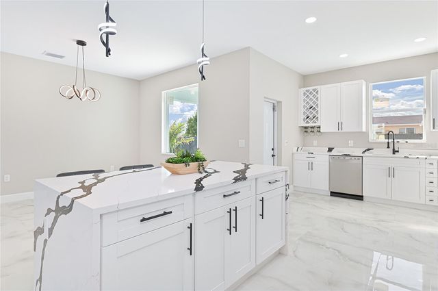 1326 NE 7TH PLACE, Cape Coral, FL 33909