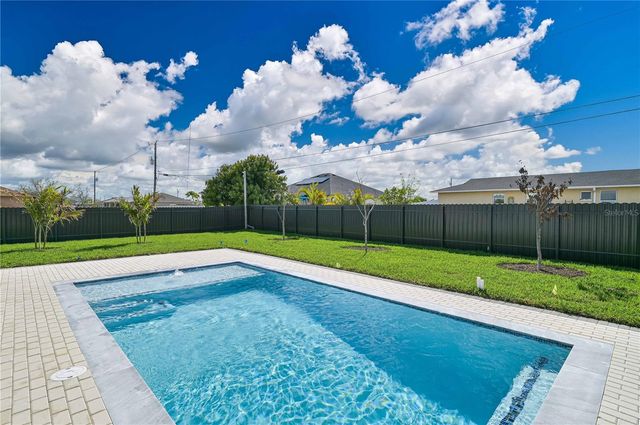 1326 NE 7TH PLACE, Cape Coral, FL 33909