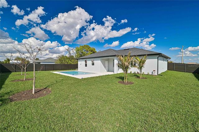 1326 NE 7TH PLACE, Cape Coral, FL 33909