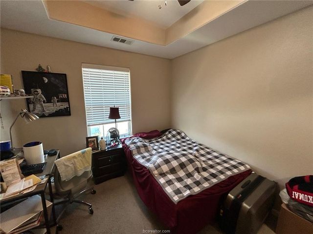 401 Live Oak Street B, College Station, TX 77840