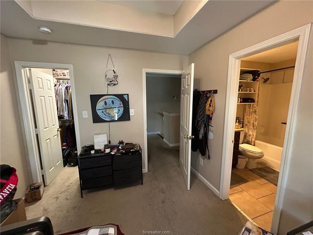 401 Live Oak Street B, College Station, TX 77840