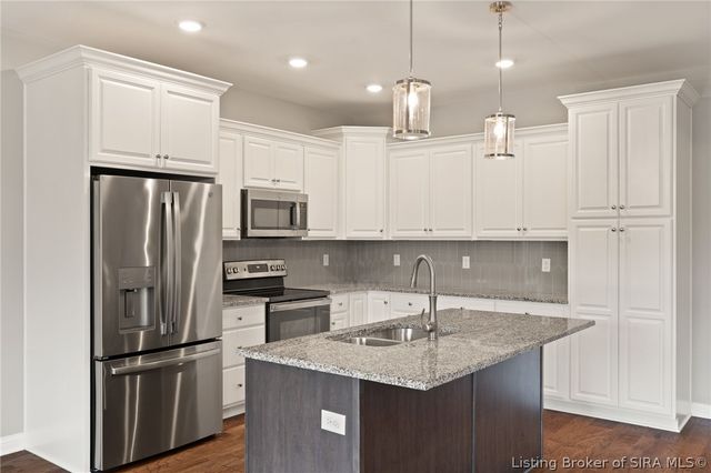 1906 Radiance Way, Jeffersonville, IN 47130
