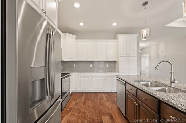1906 Radiance Way, Jeffersonville, IN 47130