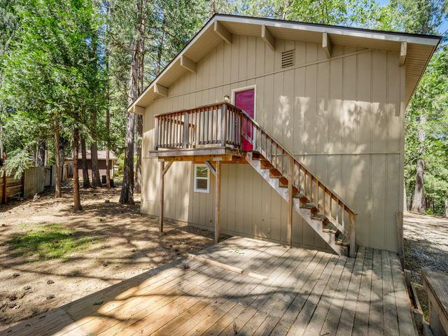 5502 Begonia Dr, Pollock Pines, CA 95726