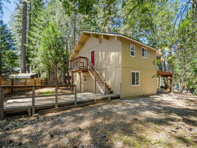 5502 Begonia Dr, Pollock Pines, CA 95726