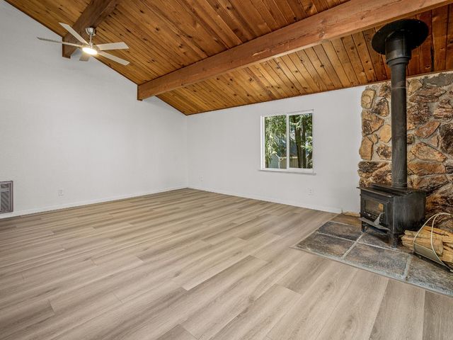5502 Begonia Dr, Pollock Pines, CA 95726