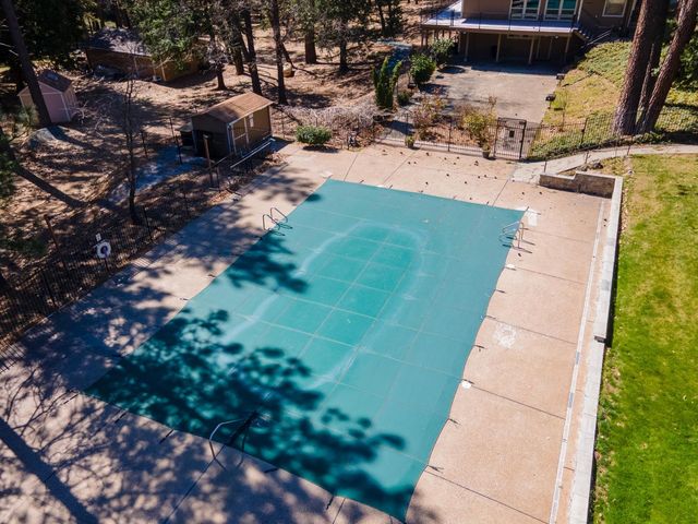 5502 Begonia Dr, Pollock Pines, CA 95726