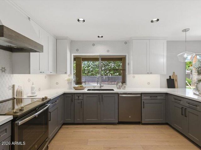 5630 E SYLVIA Street, Scottsdale, AZ 85254