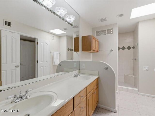 5630 E SYLVIA Street, Scottsdale, AZ 85254