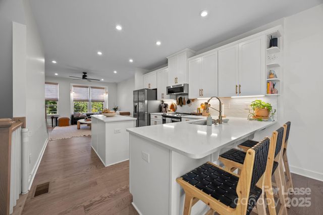 544 Billingsley Road, Charlotte, NC 28211