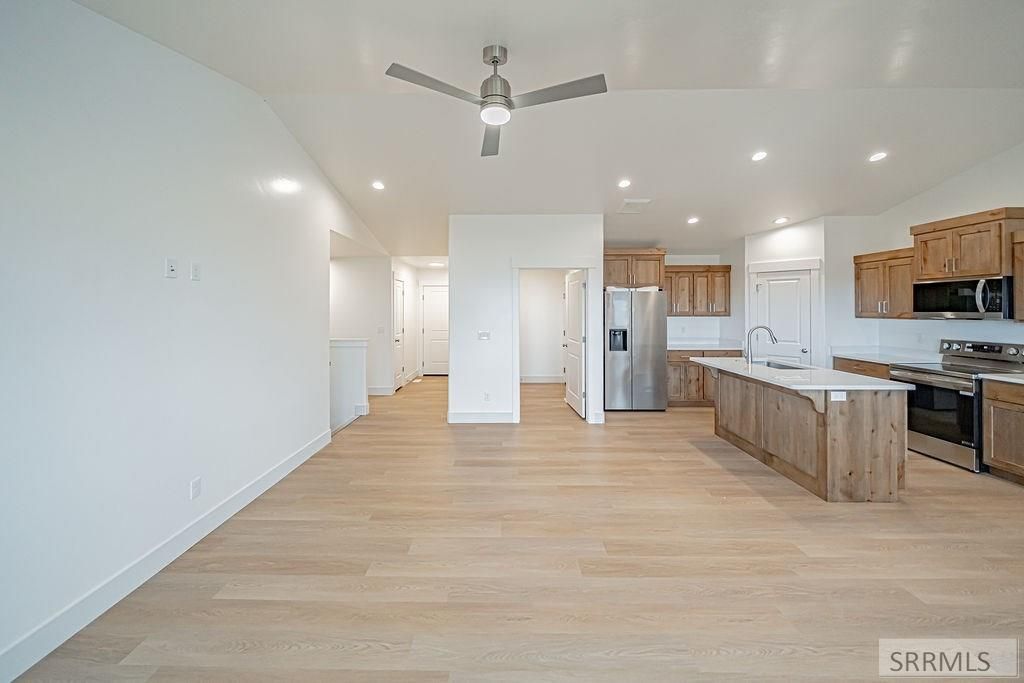 Image 4 of property listing at 3713 Victorious Cir, Idaho Falls, ID 83401