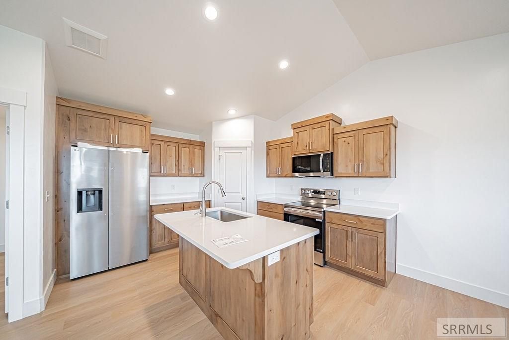 Image 7 of property listing at 3713 Victorious Cir, Idaho Falls, ID 83401