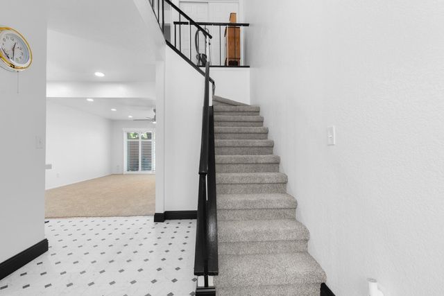 2268 Piccardo Cir, Stockton, CA 95207