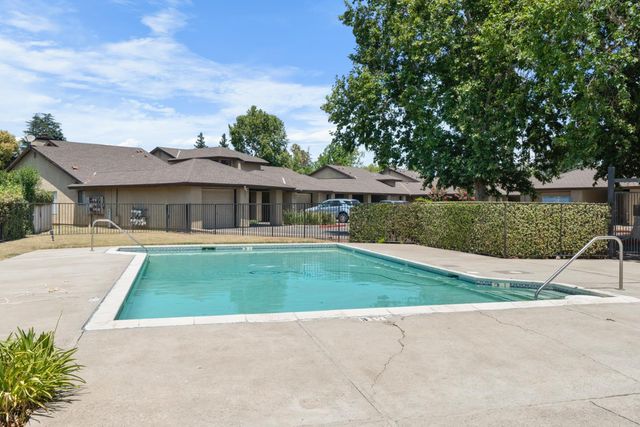 2268 Piccardo Cir, Stockton, CA 95207