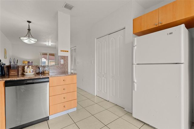 317 E 3rd St 201, Hialeah, FL 33010