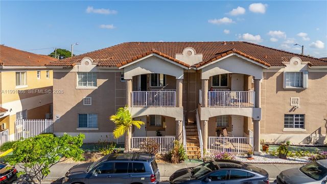 317 E 3rd St 201, Hialeah, FL 33010