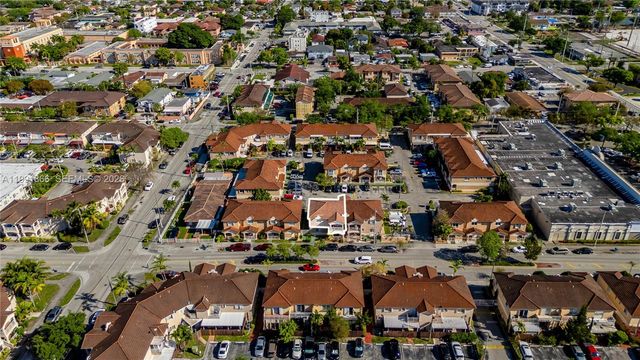 317 E 3rd St 201, Hialeah, FL 33010