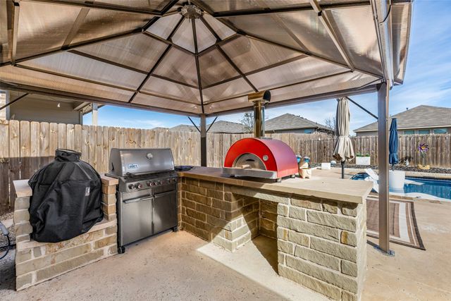 2373 Briscoe Ranch Drive, Weatherford, TX 76087