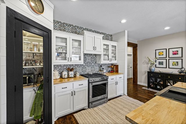 2373 Briscoe Ranch Drive, Weatherford, TX 76087