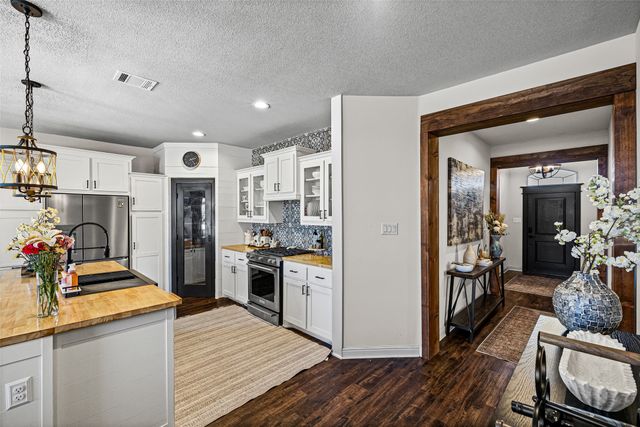 2373 Briscoe Ranch Drive, Weatherford, TX 76087