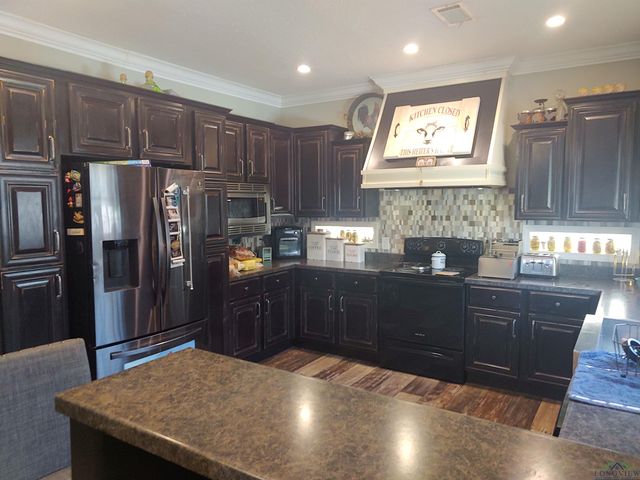 2491 Dorough Rd, Karnack, TX 75661