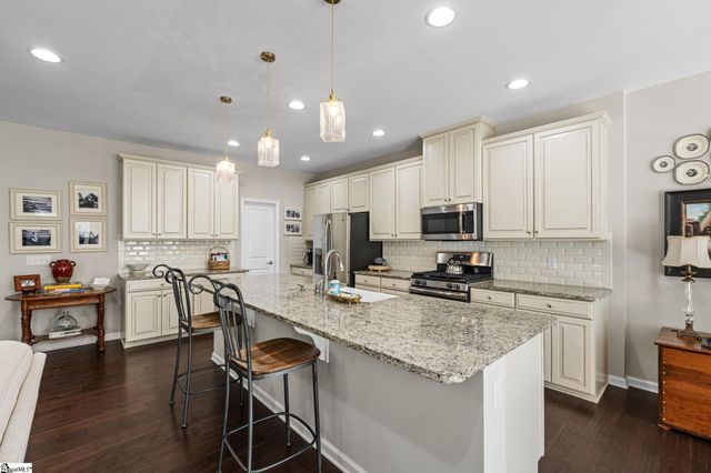 58 Hemingway Lane, Simpsonville, SC 29681