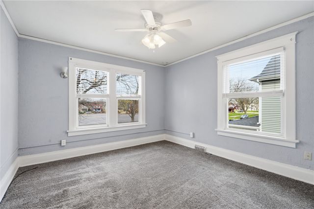 1701 Washington Avenue SE, Cedar Rapids, IA 52403