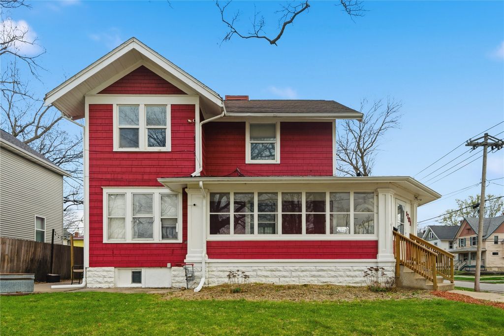 1701 Washington Avenue SE, Cedar Rapids, IA 52403