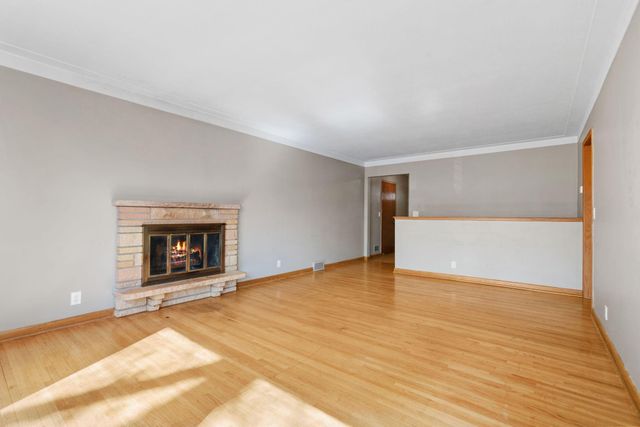 5208-5210 Grandview Lane, Edina, MN 55436