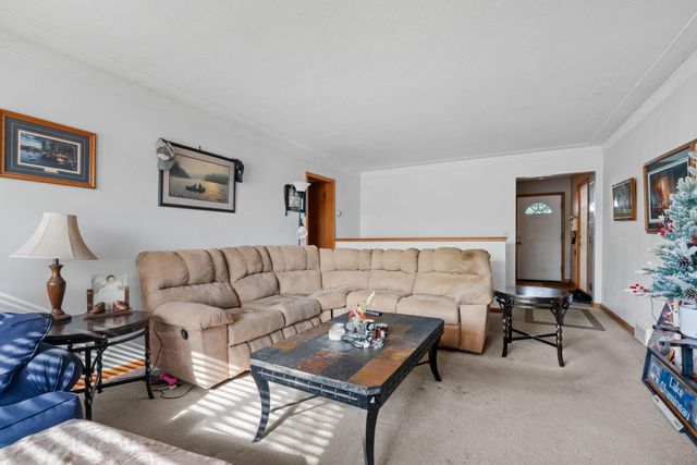5208-5210 Grandview Lane, Edina, MN 55436