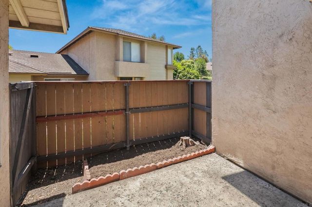 6889 Panamint Row 2, San Diego, CA 92139
