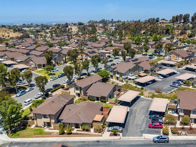 6889 Panamint Row 2, San Diego, CA 92139
