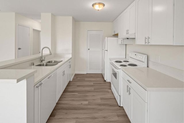 6889 Panamint Row 2, San Diego, CA 92139