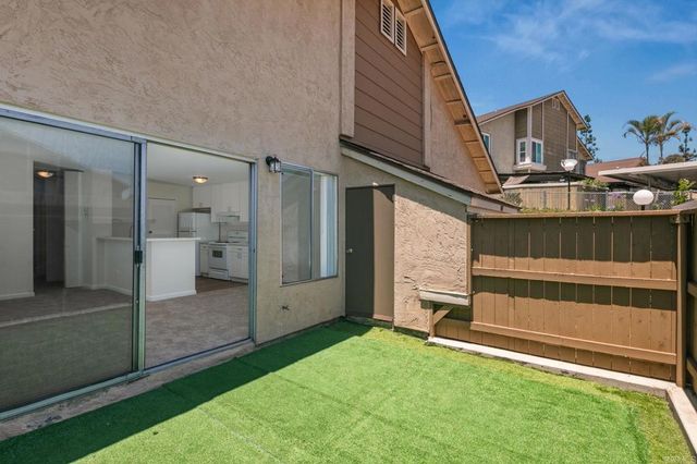 6889 Panamint Row 2, San Diego, CA 92139