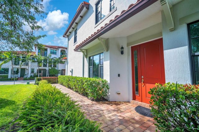 11603 SW 13th Dr, Pembroke Pines, FL 33025