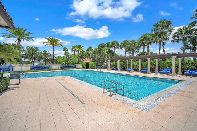 11603 SW 13th Dr, Pembroke Pines, FL 33025