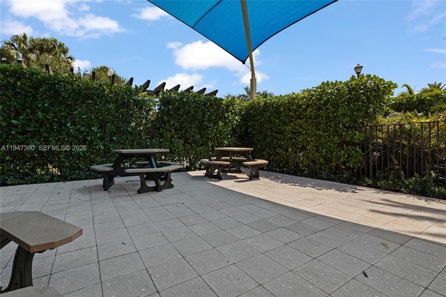 11603 SW 13th Dr, Pembroke Pines, FL 33025