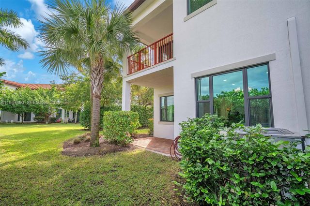 11603 SW 13th Dr, Pembroke Pines, FL 33025