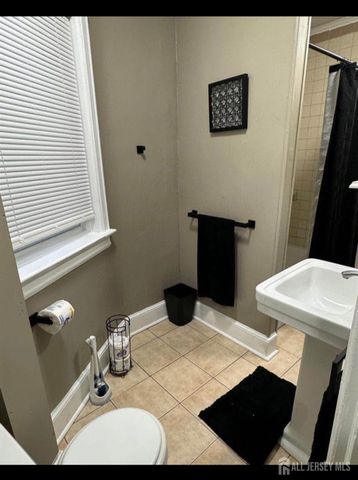 22 dunham Street, Trenton, NJ 08618