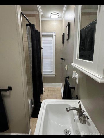 22 dunham Street, Trenton, NJ 08618