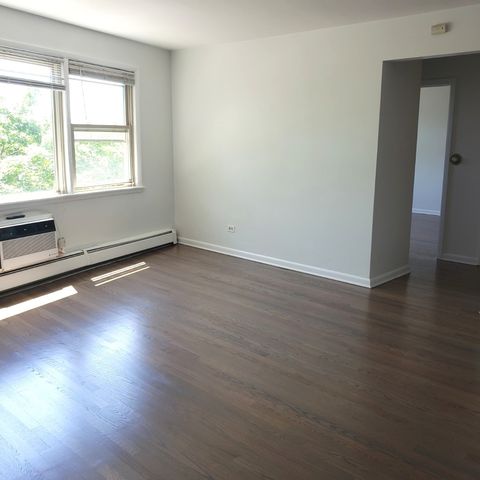 8537 Niles Center Road 3B, Skokie, IL 60077