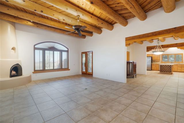 6 Quedo Road, Santa Fe, NM 87508
