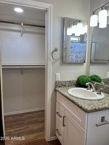 19658 N 48th Avenue, Glendale, AZ 85308
