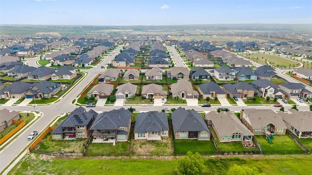 298 Wild Pecan LOOP, Buda, TX 78610